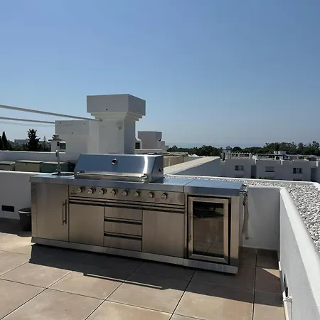 Apartment West-Facing Penthouse Roof Terrace Overlooking Pool Walk To Tennis And Golf *